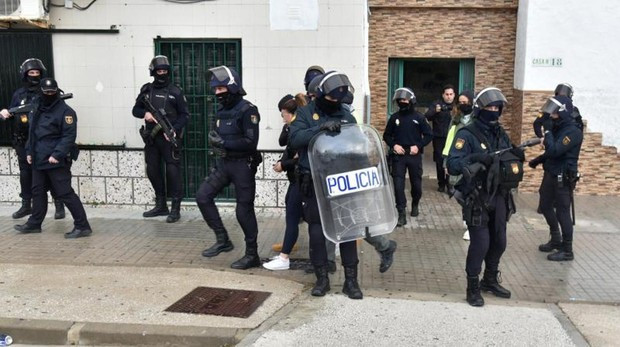 Policia k05H  620x349@abc